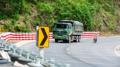 Kỹ thuật sử dụng phanh an toàn khi lái xe trên đường đèo dốc (07/04/2021)