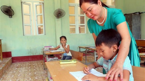 Những thầy cô ươm mầm tương lai trên đảo Bạch Long Vỹ (10/04/2021)