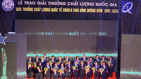 THỜI SỰ 18H CHIỀU 25/4/2021: Vinh danh 116 Doanh nghiệp giành Giải thưởng Chất lượng Quốc gia năm
2019- 2020.