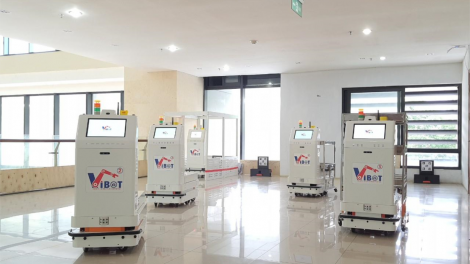 Việt Nam làm chủ hệ thống robot phục vụ trong các khu cách ly và điều trị COVID-19 (22/05/2021)