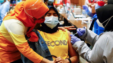 Miễn dịch cộng đồng vào cuối năm - Mục tiêu tham vọng của Indonesia (10/5/2021)