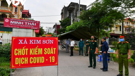 Những người “vác tù và hàng tổng” nơi vùng dịch (26/5/2021)