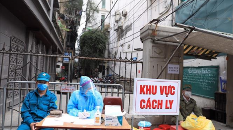 THỜI SỰ 18H CHIỀU 5/5/2021: Các địa phương đồng loạt nâng mức độ phòng dịch COVID-19 lên mức
cao nhất.