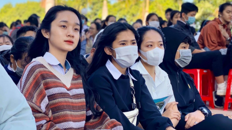 Tuyển sinh năm 2021: Vì sao xét tuyển bằng hình thức học bạ tăng cao?  (14/05/2021)