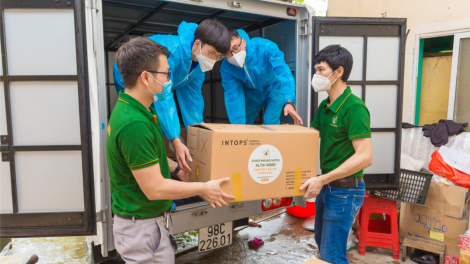 7.500 suất cháo nhung hươu Sibiri giành tặng các bác sỹ tuyến đầu chống dịch Covid - 19 ở Bắc Giang (14/06/2021)