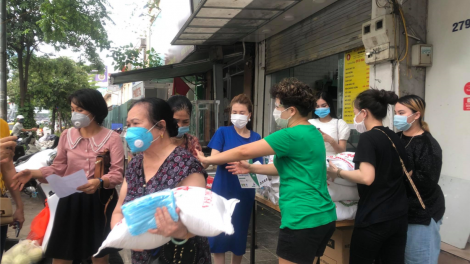 Tấm gương sáng về tinh thần đồng cam cộng khổ, lá lành đùm lá rách (25/6/2021)