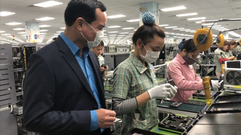 Nghị quyết của Bộ Chính trị về đổi mới tổ chức và hoạt động của Công đoàn Việt Nam trong tình hình mới (14/6/2021)
