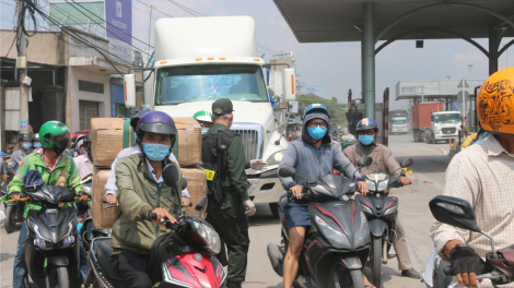 Ngày đầu Đồng Nai kiểm soát người từ TPHCM: Người hoang mang, người lỡ kế hoạch (5/6/2021)
