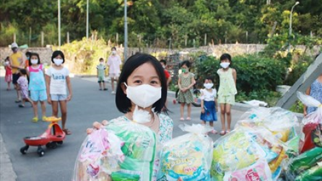 TEST
Cái này hôm qua có rồi em à<br>
Hải Dương: Tết thiếu nhi đặc biệt trong khu phong tỏa (1/6/2021)