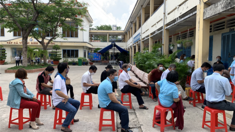 TPHCM: Nhiều người trên 65 tuổi phải hoãn tiêm vaccine COVID-19 (22/6/2021)