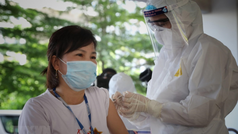 Vai trò của vaccine trong ngăn chặn sự lây lan dịch COVID-19, đặc biệt  tại các KCN (4/6/2021)