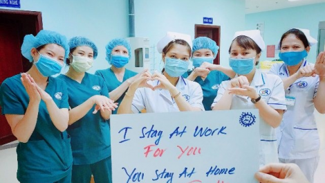 Cần hàng lang pháp lý và cơ chế thuận lợi để cán bộ, nhân viên y tế yên tâm chống dịch (23/07/2021)