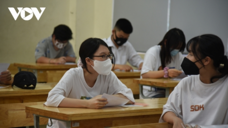 THỜI SỰ 12H TRƯA 26/7/2021: Bộ GD&ĐT công bố kết quả phân tích phổ điểm của từng môn thi và phổ điểm xét tuyển ĐH, CĐ năm 2021 đợt 1