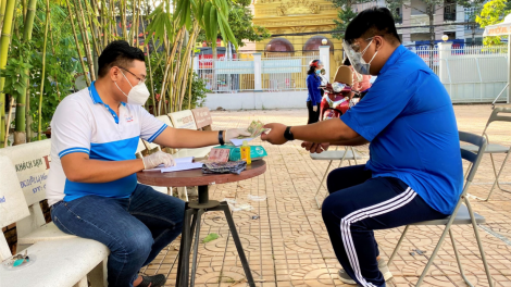 Cần Thơ: Mô hình “shipper tình nguyện” hỗ trợ người dân khu vực bị phong tỏa (26/7/2021)
