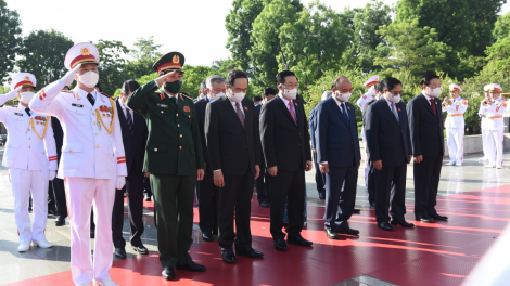 THỜI SỰ 12H TRƯA 27/07/2021: Lãnh đạo Đảng, Nhà nước vào Lăng viếng Chủ tịch Hồ Chí Minh và đặt vòng hoa, tưởng niệm các Anh hùng liệt sỹ, nhân kỷ niệm 74 năm ngày Thương binh - Liệt sỹ.