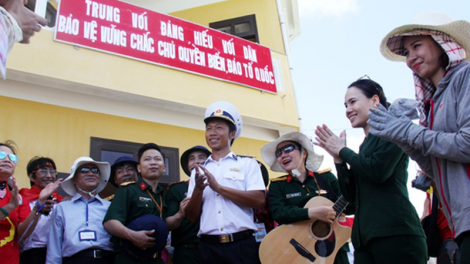 Trường Sa - sân khấu đặc biệt với các nghệ sỹ (03 + 04/07/2021)