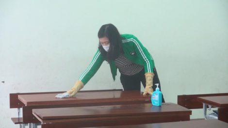Thanh Hoá: Vệ sinh trường học chuẩn bị đón học sinh đến trường (18/08/2021)