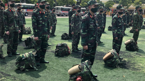 Cuộc chia tay của các y bác sỹ quân đội lên đường vào vùng dịch (7/8/2021)
