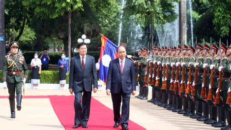 Chuyến thăm Lào của Chủ tịch nước Nguyễn Xuân Phúc góp phần tăng cường mối quan hệ hữu nghị vĩ đại, tình đoàn kết đặc biệt giữa hai nước Việt Nam - Lào (09/08/2021)