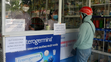 Nâng mức cảnh báo phòng dịch tại nhà thuốc: Chủ động kiểm soát Covid-19 ngoài cộng đồng (Ngày 01/08/2021)