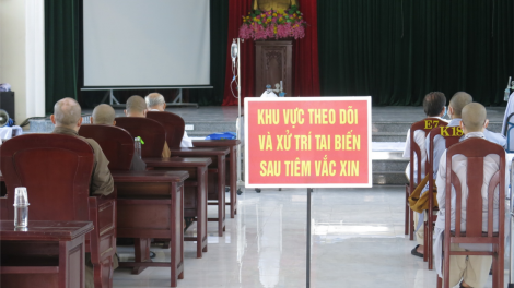 Quân khu 5: Tiêm vắc xin cho các vị chức sắc tôn giáo ở Đà Nẵng (24/8/2021)