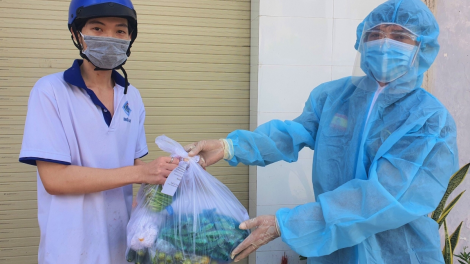 Cần Thơ: Nơi ấm áp nghĩa
tình khi ở đâu sinh viên khó, ở đó có thầy cô giáo (30/8/2021)