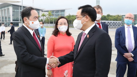 THỜI SỰ 12H TRƯA 5/9/2021: Chủ tịch Quốc hội Vương Đình Huệ dẫn đầu Đoàn Đại biểu cấp cao Quốc hội nước ta tham dự Hội nghị các Chủ tịch Quốc hội thế giới lần thứ 5 tại Cộng hòa Áo