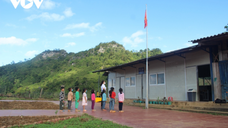 Niềm vui trong ngôi trường mới của thầy và trò ở điểm trường bản Nà Ma, tỉnh Bắc Kạn (7/9/021)