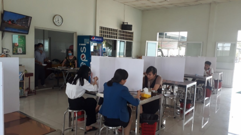 Doanh nghiệp thích nghi bằng “4 tại chỗ” và “2 xanh 1 sạch” (27/9/2021)