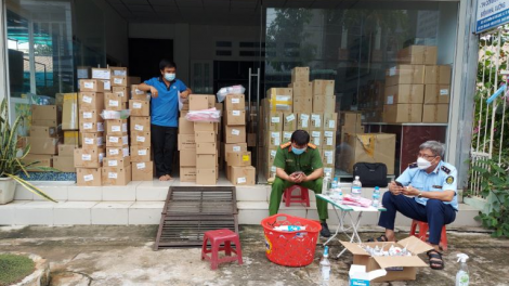 Long An: phát hiện và tạm giữ nhiều thiết bị y tế có dấu hiệu vi phạm (17/9/2021)