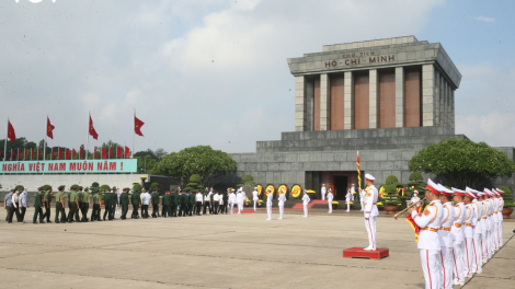 THỜI SỰ 12H TRƯA 1/9/2021: Lãnh đạo Đảng, Nhà nước vào Lăng viếng Chủ tịch Hồ Chí Minh nhân kỷ niệm 76 năm Cách mạng Tháng Tám và Quốc khánh 2/9