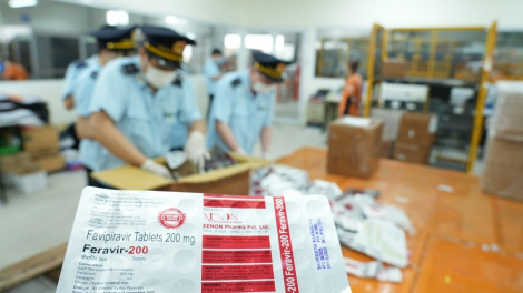 Hải quan bắt giữ vụ nhập lậu hơn 60.000 viên thuốc điều trị COVID-19 từ Ấn Độ (15/9/2021)
