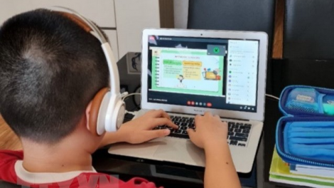 Bình Dương hỗ trợ thiết bị học trực tuyến - Không để các em bị bỏ lại phía sau (17/9/2021)