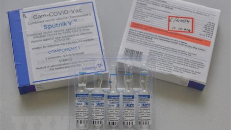 Nga sắp lưu hành vaccine ngừa COVID-19 Sputnik V dạng xịt mũi (02/01/2022)