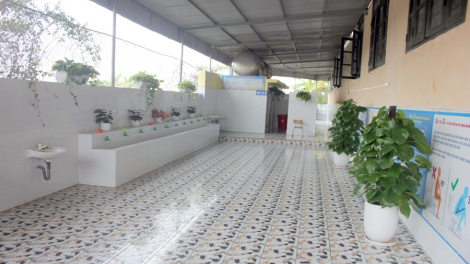 Bước chân đến trường: Để nhà vệ sinh không còn là giấc mơ của trẻ em miền núi (12/01/2023)