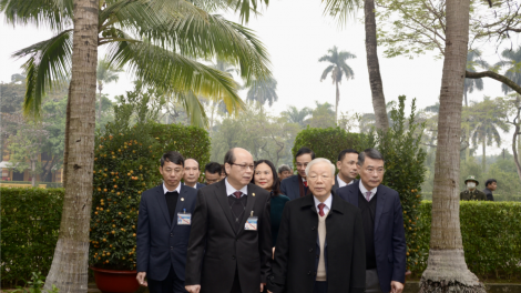 Tổng Bí thư Nguyễn Phú Trọng dâng hương tưởng niệm Chủ tịch Hồ Chí Minh (20/1/2023)