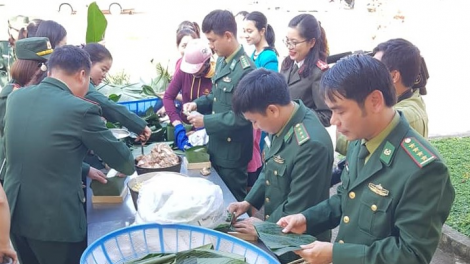Hà Tĩnh: Đồn Biên phòng Phú Gia vui Xuân đón Tết cùng dân bản, đảm bảo an ninh biên giới