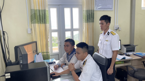 “Mắt thần” trên đảo Bình Ba: Đảm bảo an toàn từ hướng biển cho đất liền đón Xuân (08/1/2023)