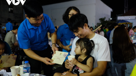 Tết sớm với công nhân khó khăn ở thành phố Hồ Chí Minh (11/1/2023)