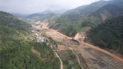 Những ngày cuối năm trên công trường tuyến giao thông trọng điểm tại Bắc Kạn (17/1/2023)