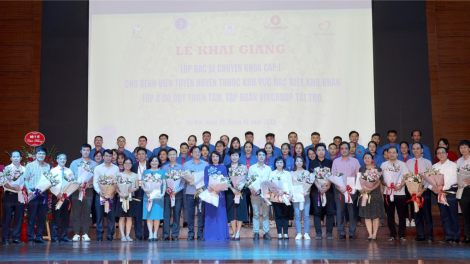 Hơn 500 bác sỹ trẻ tình nguyện đang công tác tại vùng khó khăn