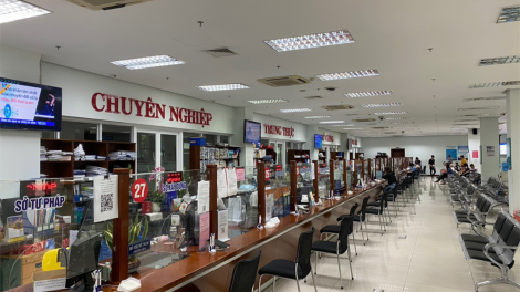 Loạt bài "Chấn chỉnh tình trạng cán bộ sợ sai: Ai không làm hãy đứng sang một bên "

 Bài 1: Cán bộ sợ sai: Người dân, doanh nghiệp khổ nhọc đủ đường (23/10/2023)