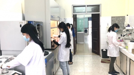 Nhiều giải pháp nhằm cải thiện thu nhập cho nhà khoa học (14/10/2023)