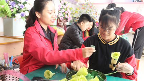Trung tâm Hương Giang nơi hơn 700 trẻ khuyết tật được học nghề (18/10/2023)