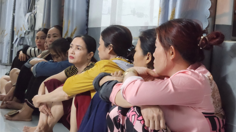 Làng biển Quảng Nam nặng nỗi lo "lành ít dữ nhiều" (18/10/2023)