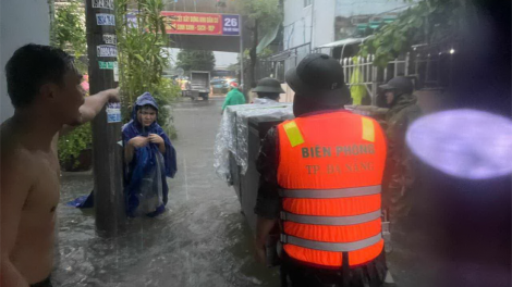 Đà Nẵng: Sơ tán hơn 2300 người ra khỏi vùng ngập nước, sạt lở trong đêm (14/10/2023)