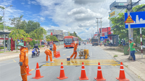 Cần Thơ nhiều điểm mất an toàn giao thông trước cổng trường học được khắc phục (17/10/2023)