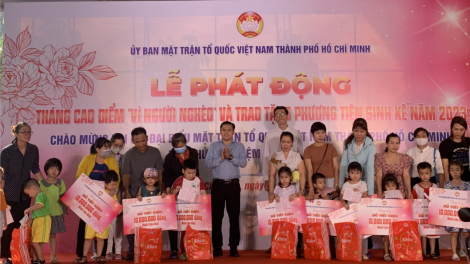 TP.HCM tạo “giá đỡ” an sinh cho người nghèo (14/10/2023)