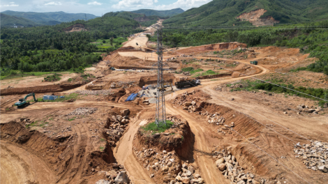 Chậm di dời hạ tầng điện, nhà thầu gặp khó thi công cao tốc qua tỉnh Phú Yên (01/10/2023)