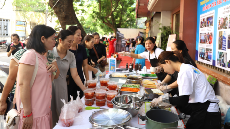 Phiên chợ “Ẩm thực Hàn mùa thu phố Cảng” (12/11/2023)